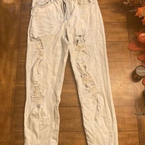 Jeans. smoke free home. A little worn out of the thigh